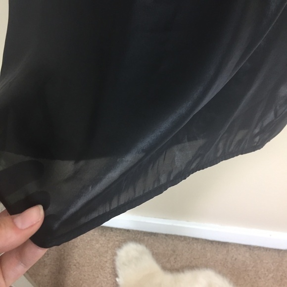 [Silence + Noise] Silky Black Shift Slip V-neck Mini Dress Classic Sexy - Picture 4 of 8